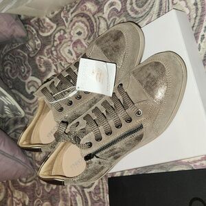 Geox Respira Women's Casual Flat Sneakers Shoes Tan Bronze 8.5